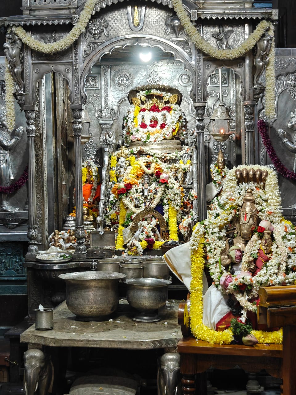 Sacred shrine at the Mutt on the opening day